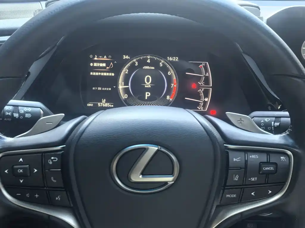 Lexus ES — фото 9