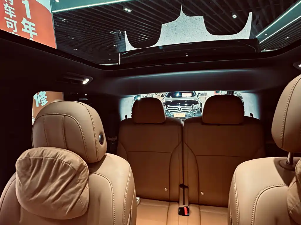 Li Auto Li i8 — фото 21