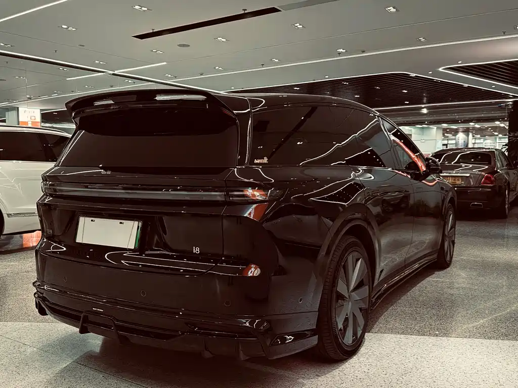 Li Auto Li i8 — фото 7