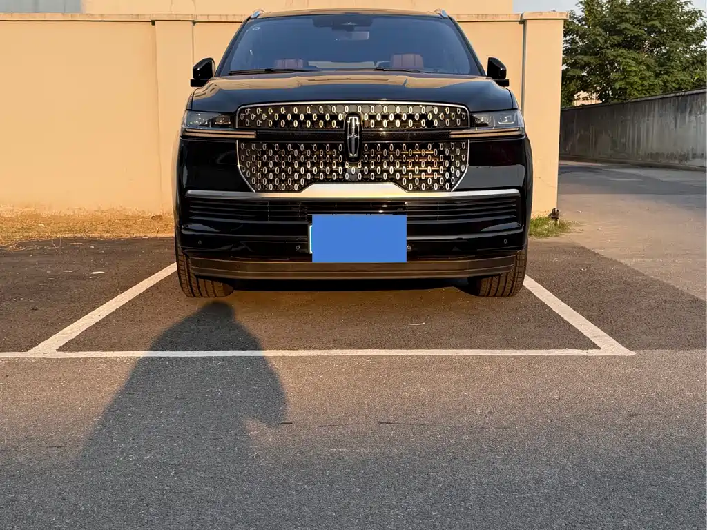Lincoln Navigator — фото 2