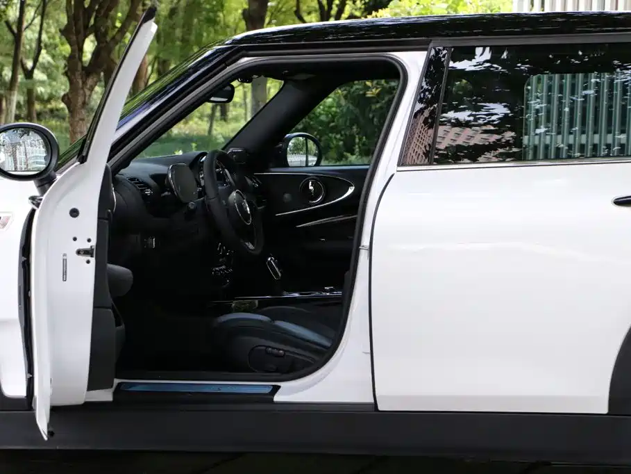 MINI Mini Clubman — фото 19