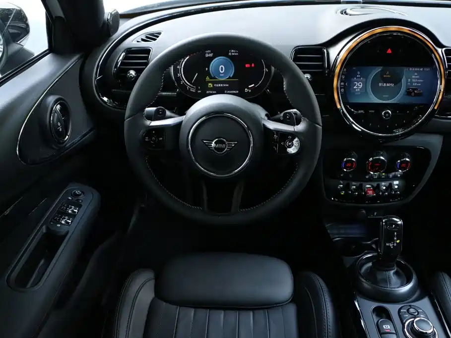 MINI Mini Clubman — фото 24