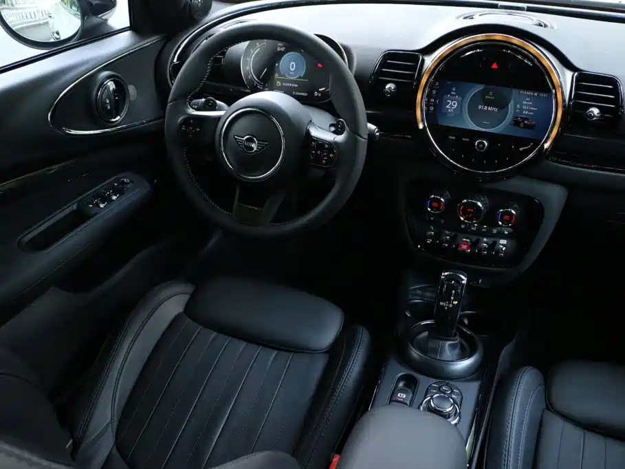 MINI Mini Clubman — фото 25