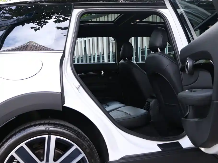 MINI Mini Clubman — фото 26