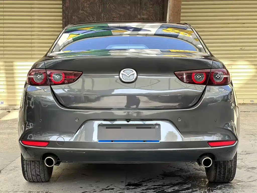 Mazda 3 Axela — фото 9