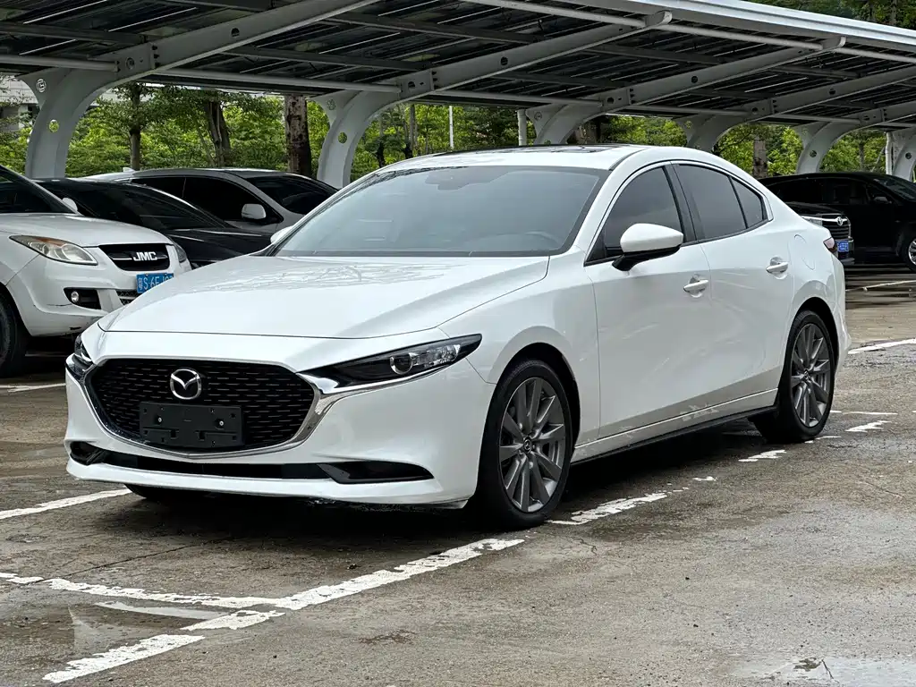 Mazda 3 Axela — фото 2