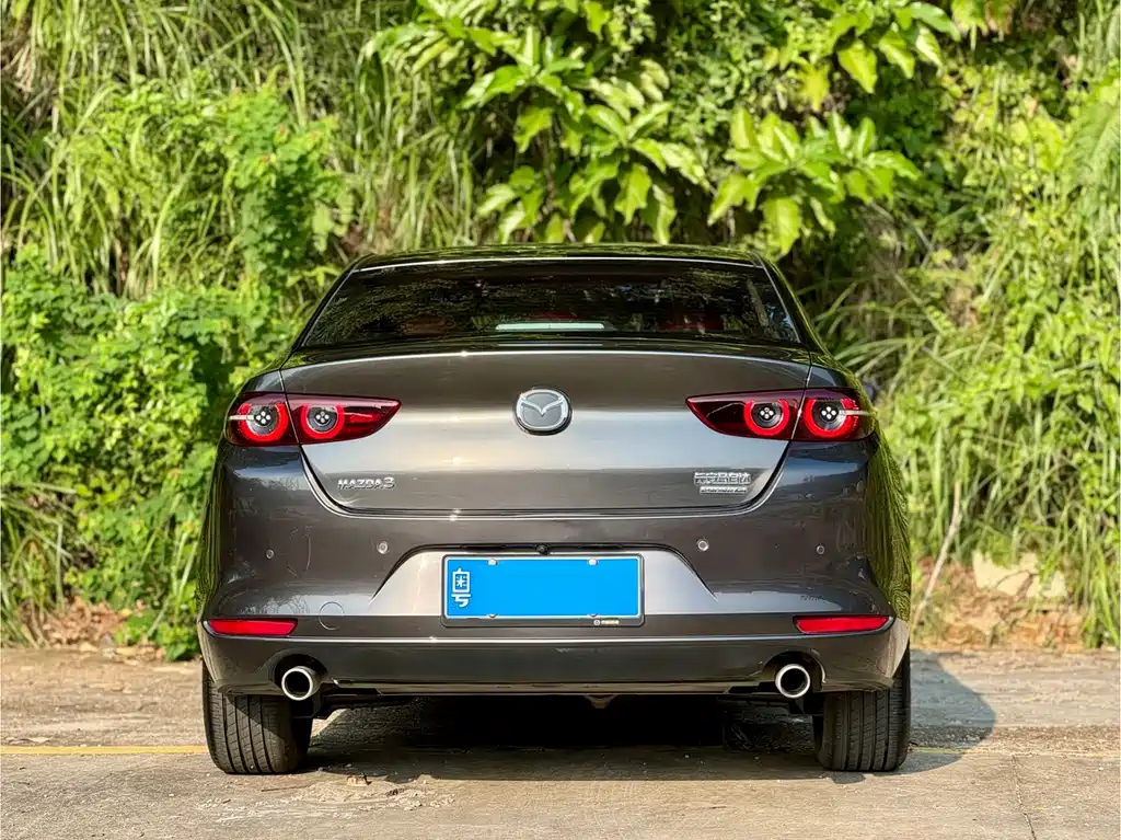 Mazda 3 Axela — фото 5