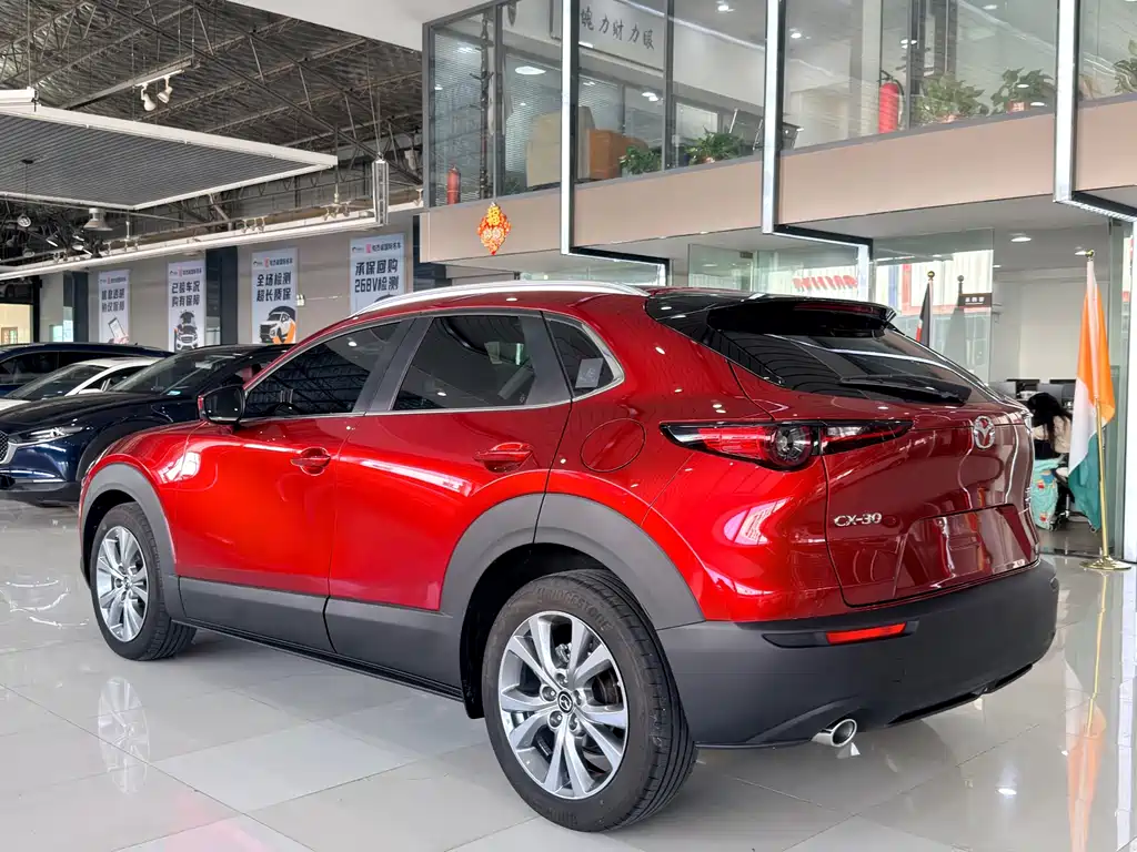 Mazda CX-30 — фото 15