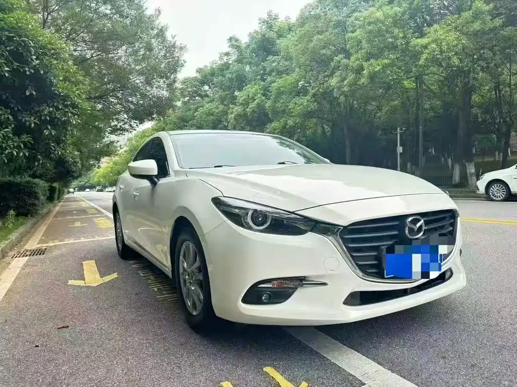 Mazda 3 Axela — фото 3