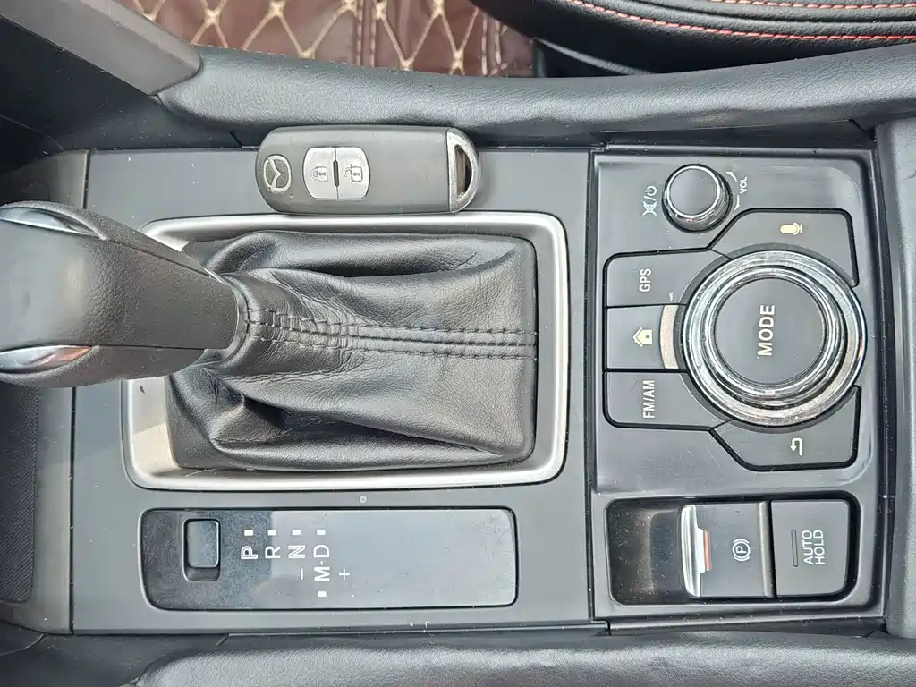 Mazda CX-4 — фото 8