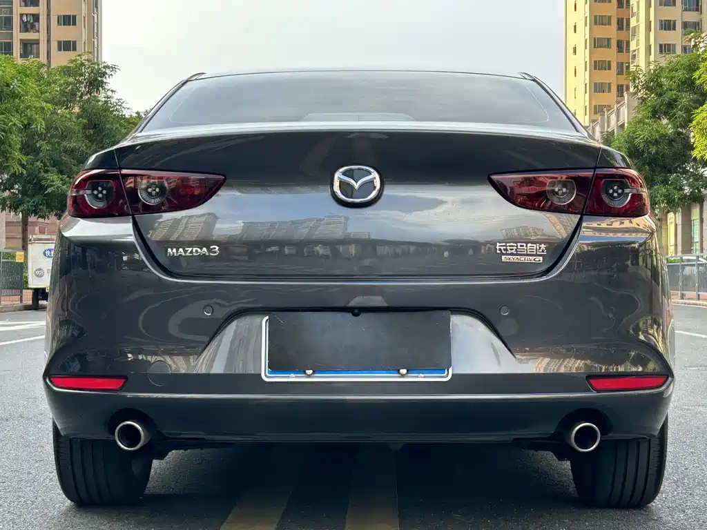 Mazda 3 Axela — фото 5