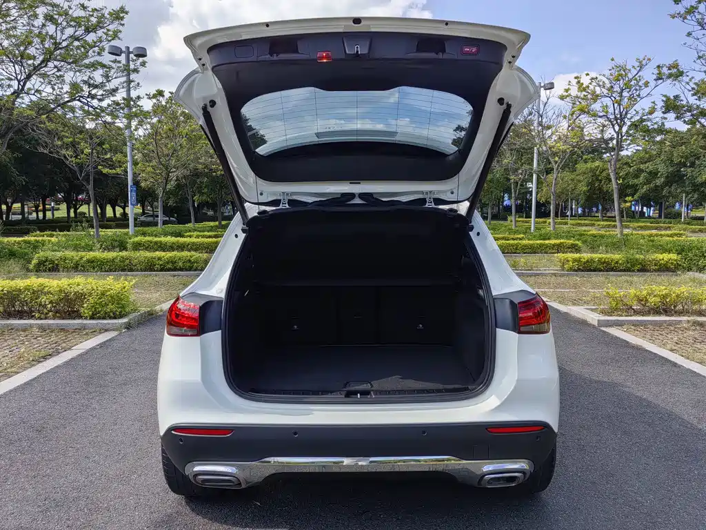 Mercedes-Benz GLA — фото 8