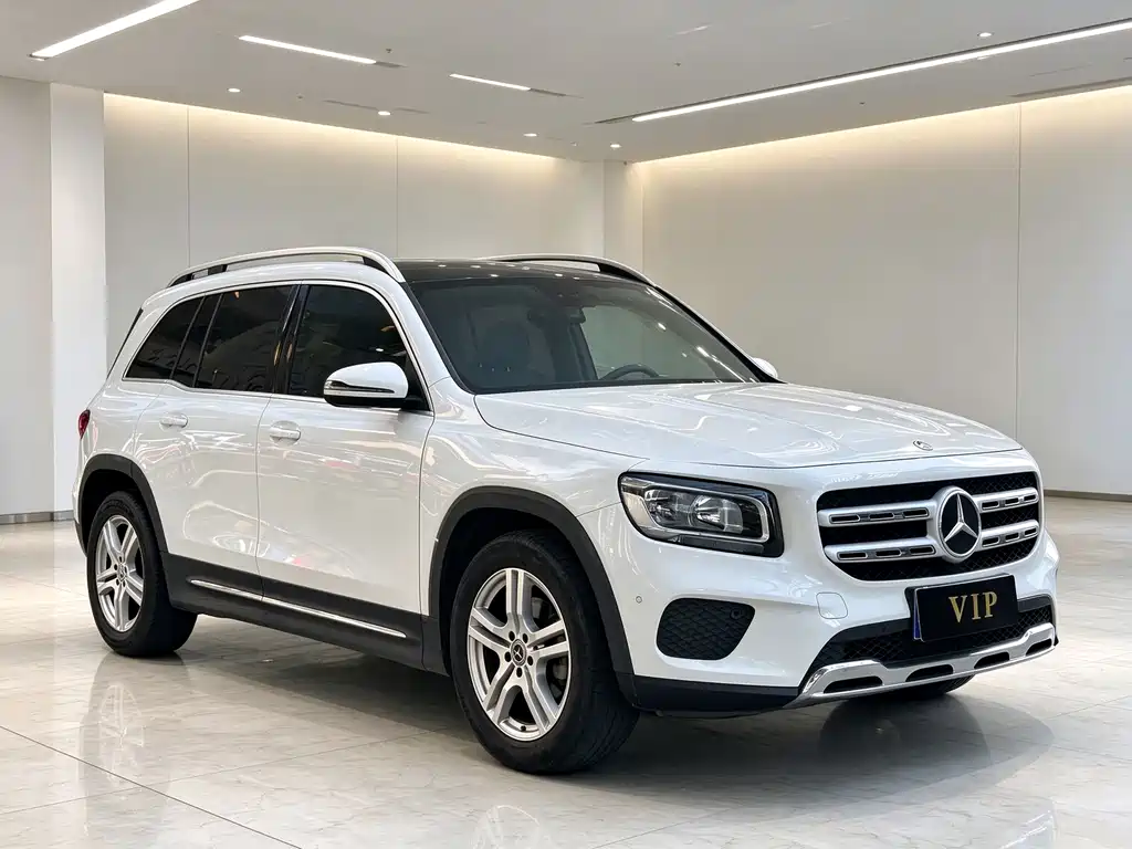 Mercedes-Benz GLB — фото 3
