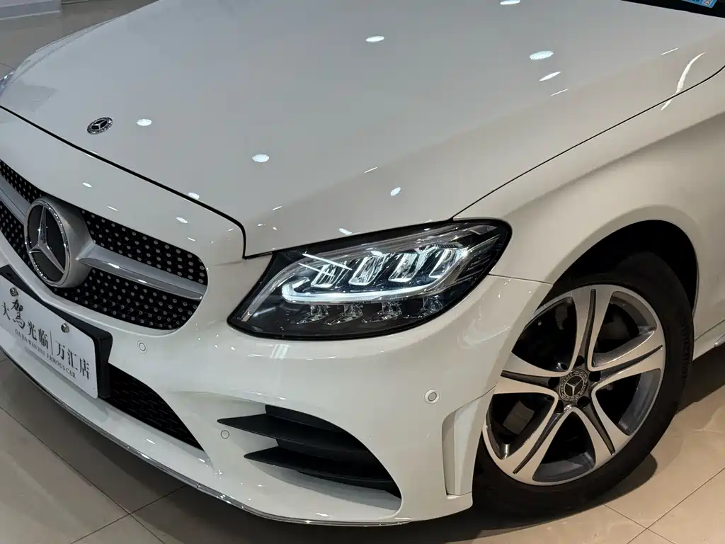 Mercedes-Benz C-Class — фото 11
