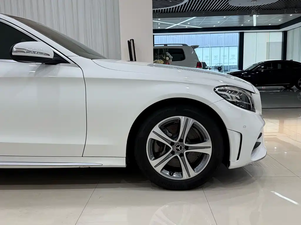 Mercedes-Benz C-Class — фото 4