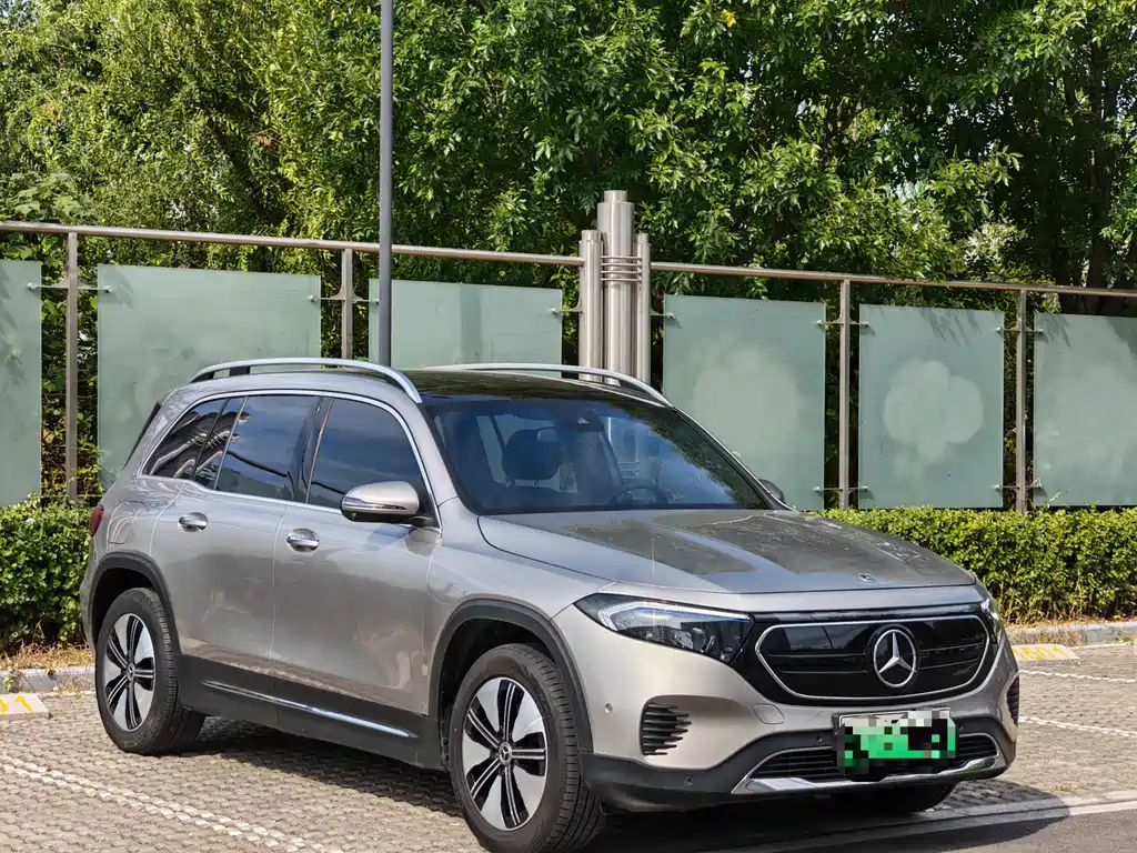Mercedes-Benz EQB — фото 3