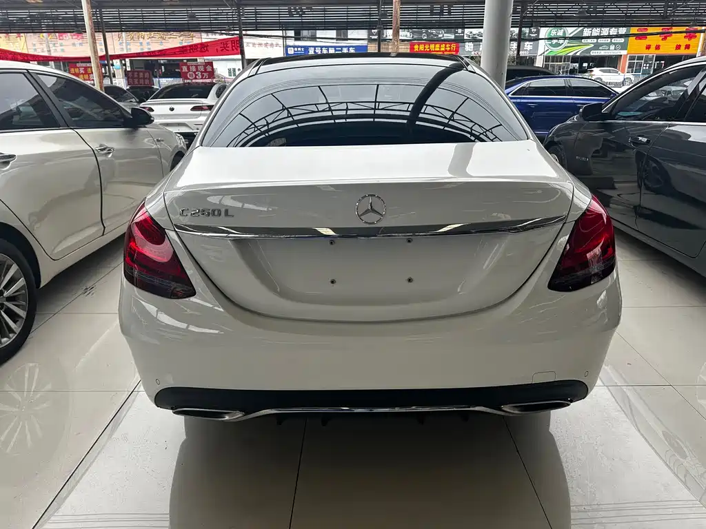 Mercedes-Benz C-Class — фото 11