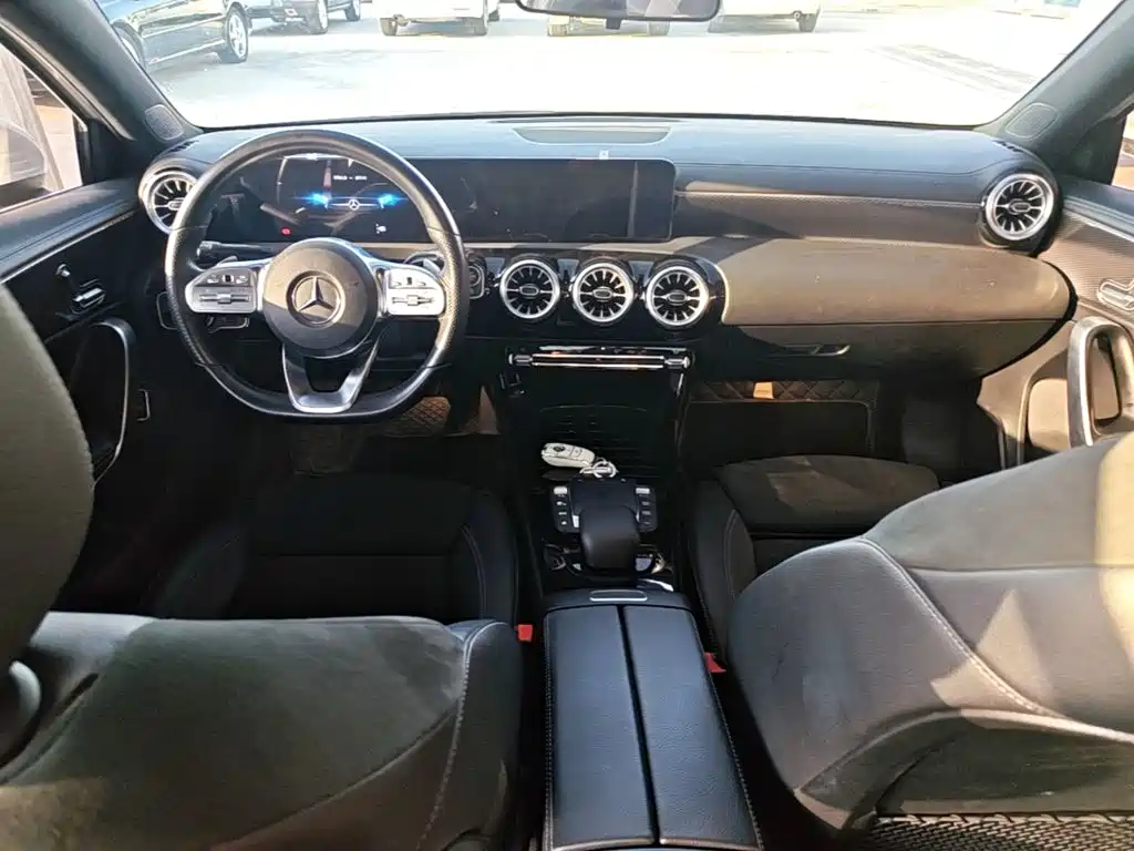 Mercedes-Benz A-Class — фото 10