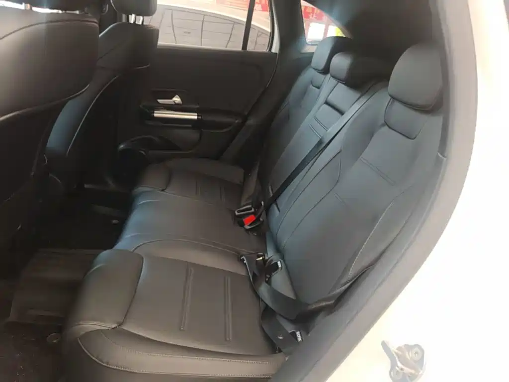 Mercedes-Benz GLA — фото 17