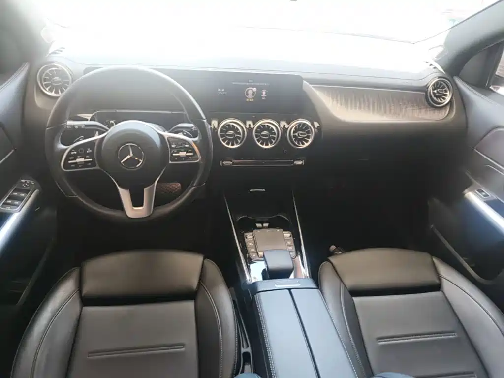 Mercedes-Benz GLA — фото 10