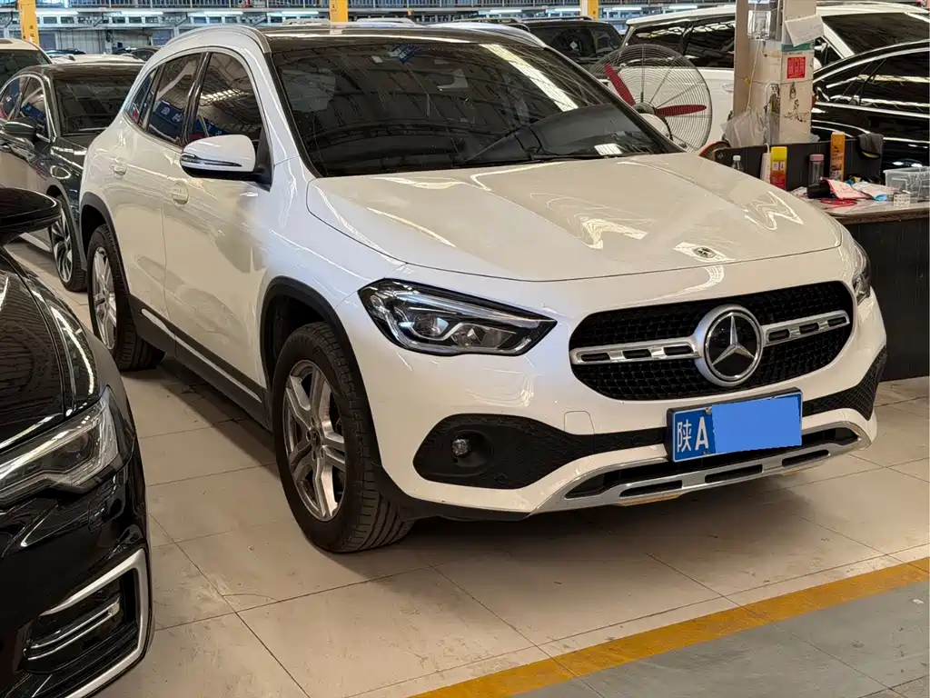 Mercedes-Benz GLA — фото 3