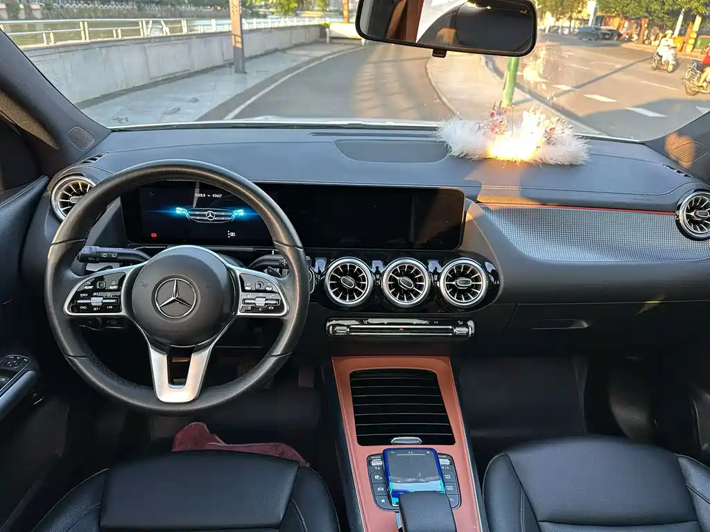 Mercedes-Benz GLA — фото 9