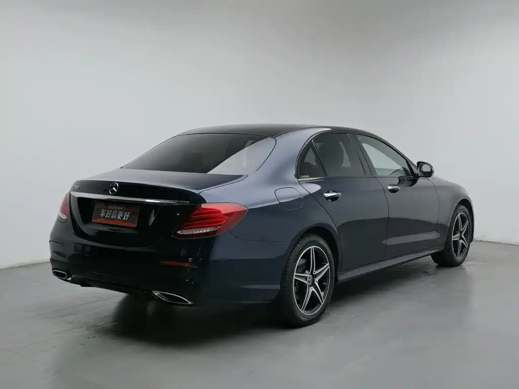 Mercedes-Benz E-Class (Import) — фото 2