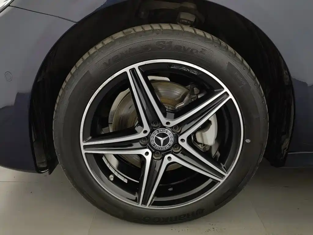 Mercedes-Benz E-Class (Import) — фото 17