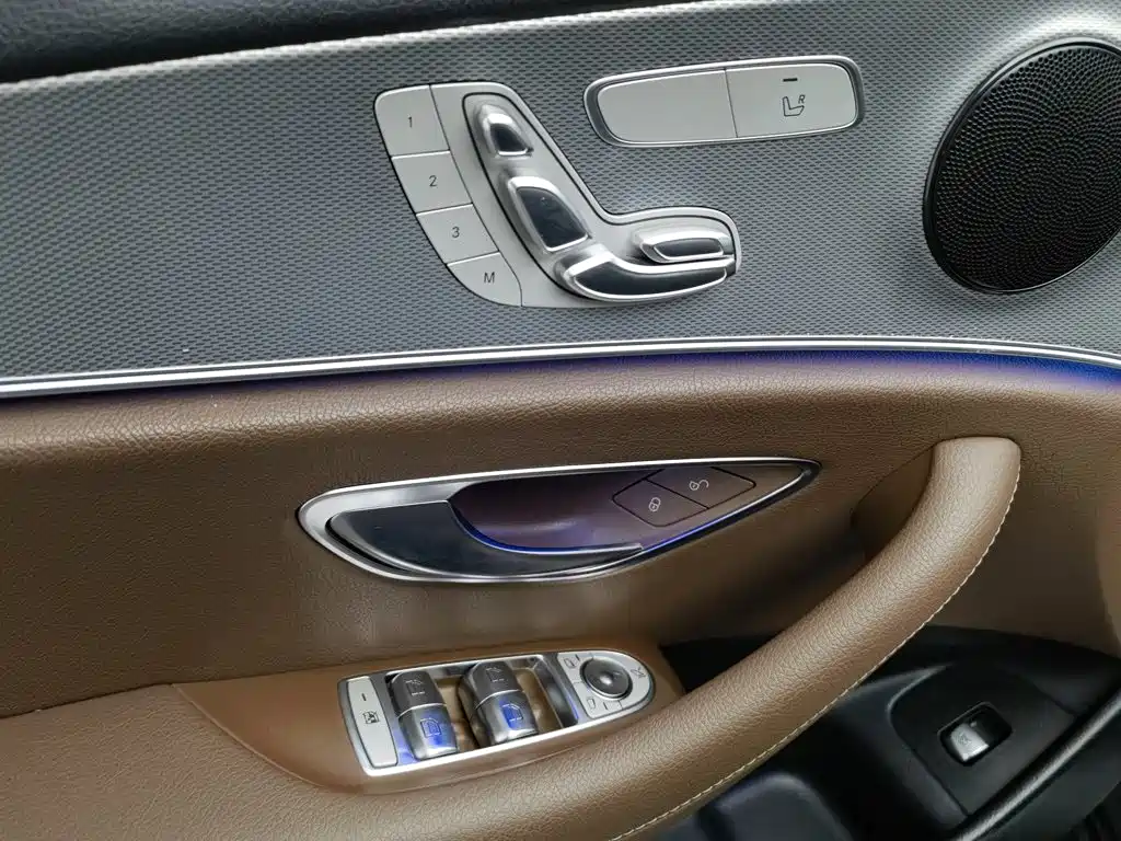 Mercedes-Benz E-Class (Import) — фото 9