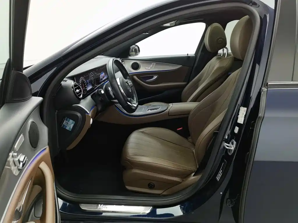 Mercedes-Benz E-Class (Import) — фото 10