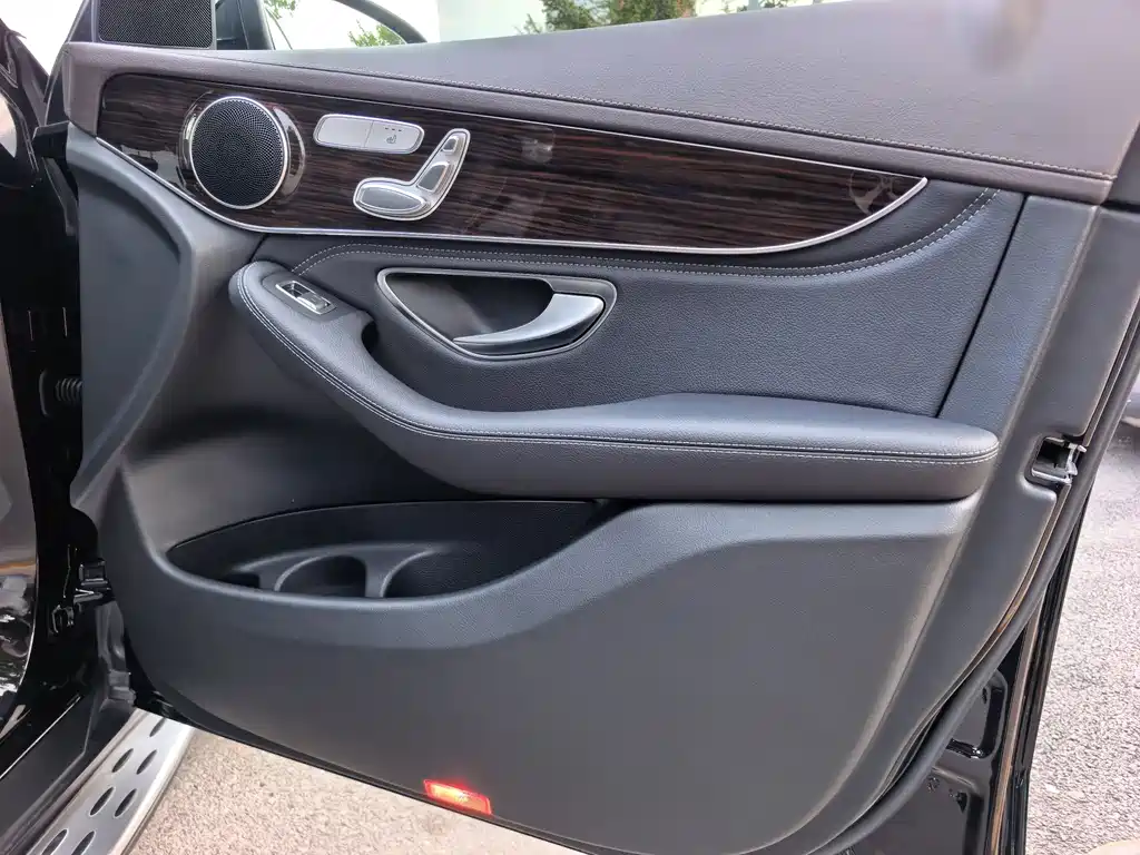 Mercedes-Benz GLC — фото 15