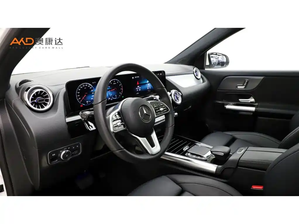 Mercedes-Benz GLA — фото 6