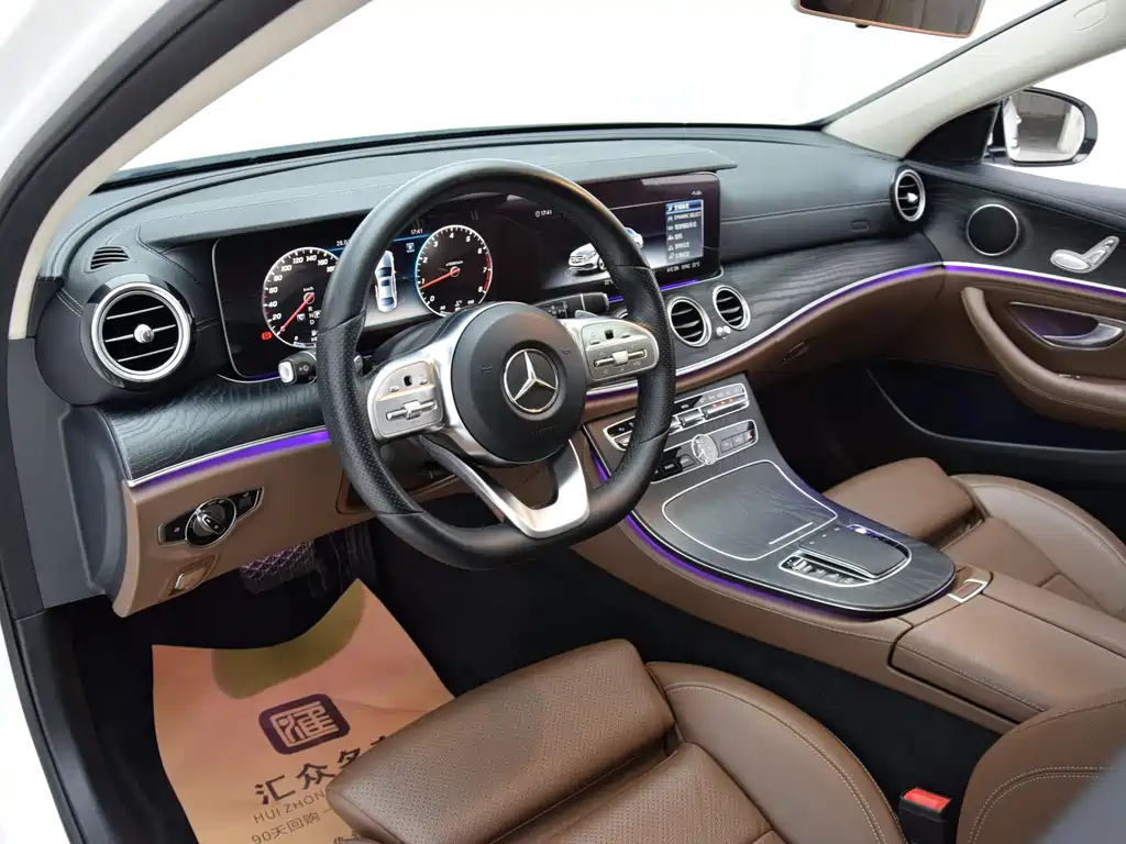 Mercedes-Benz E-Class — фото 5