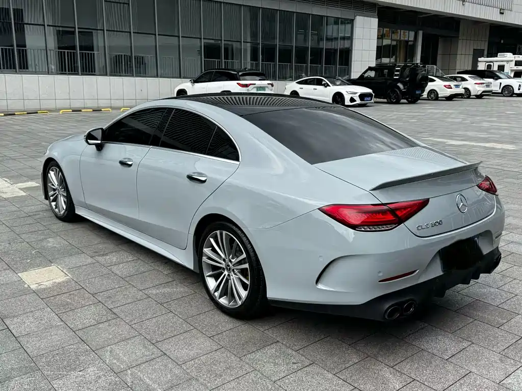 Mercedes-Benz CLS — фото 9