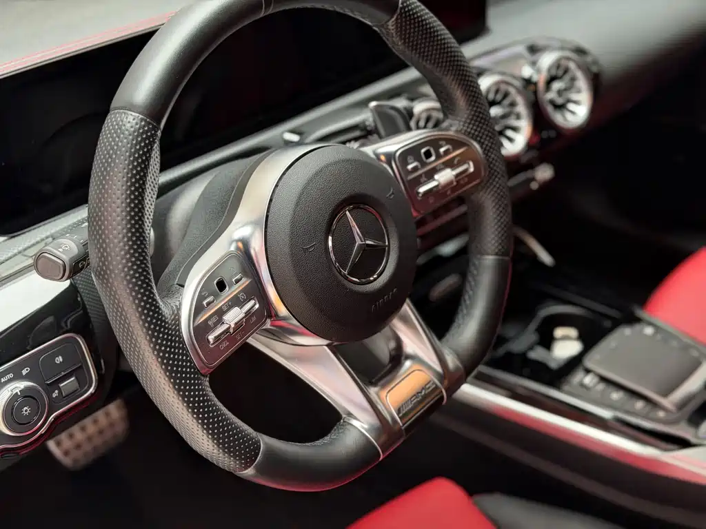 Mercedes-Benz A-Class AMG — фото 10