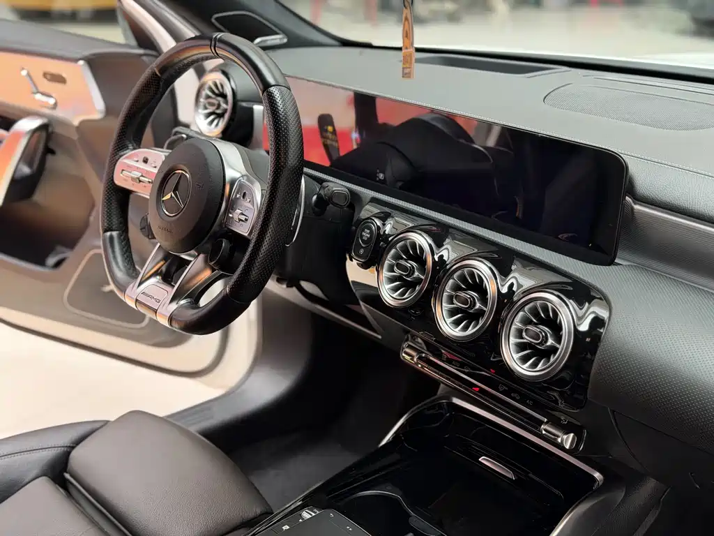 Mercedes-Benz A-Class AMG — фото 19