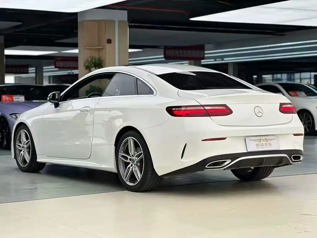 Mercedes-Benz E-Class (Import) — фото 3