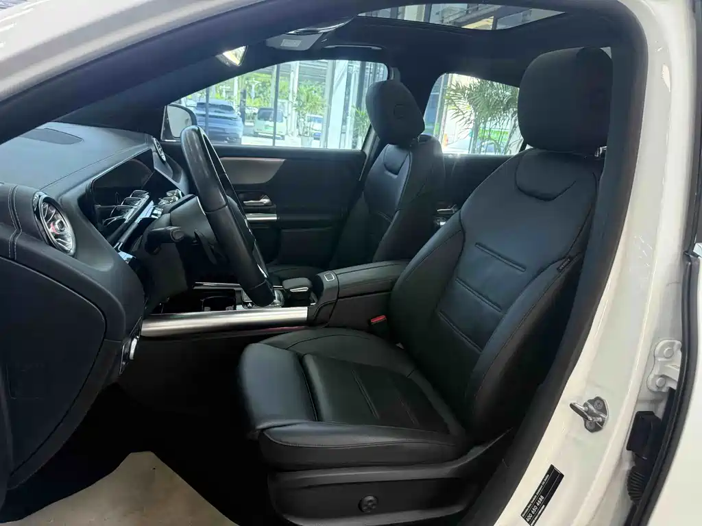 Mercedes-Benz GLA — фото 11