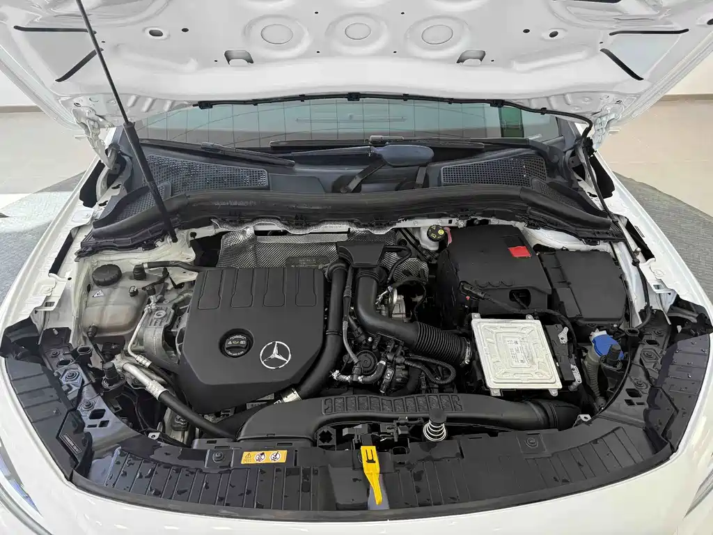 Mercedes-Benz GLA — фото 23