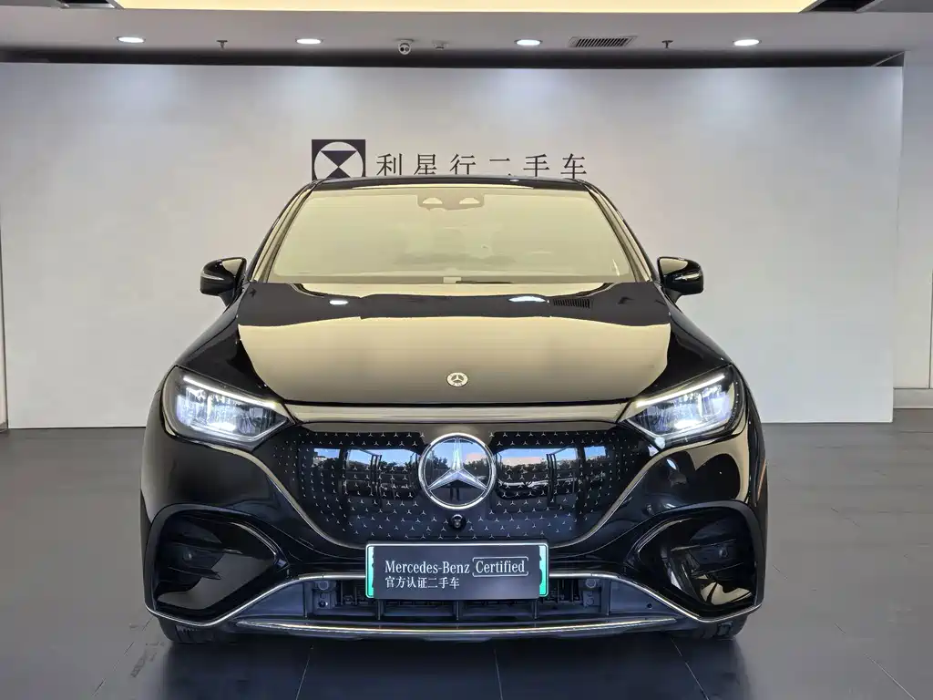 Mercedes-Benz EQE SUV — фото 3