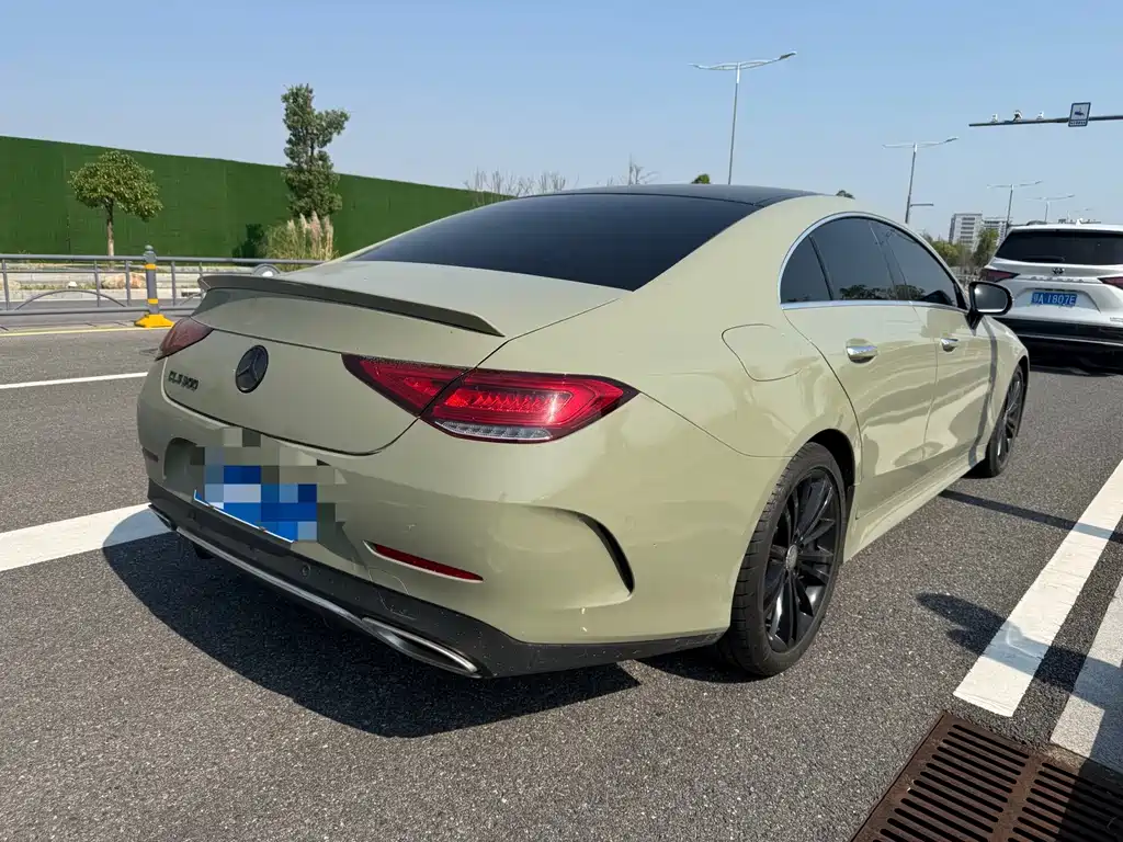 Mercedes-Benz CLS — фото 9