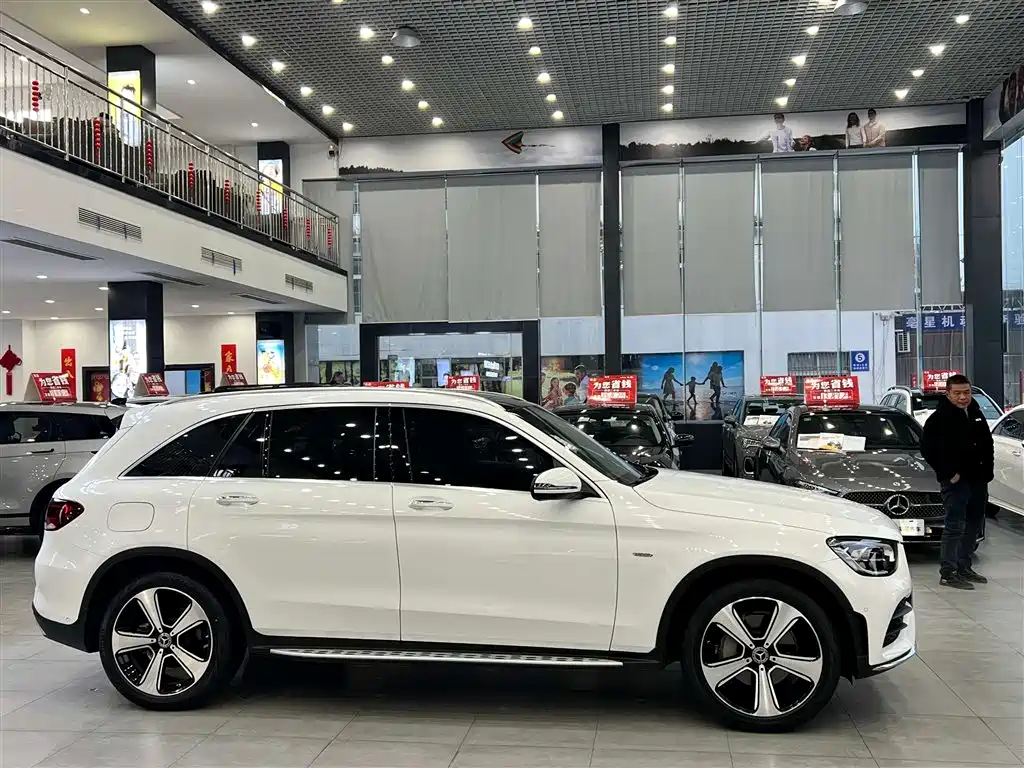 Mercedes-Benz GLC — фото 4