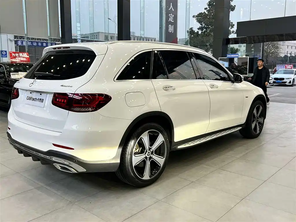 Mercedes-Benz GLC — фото 5