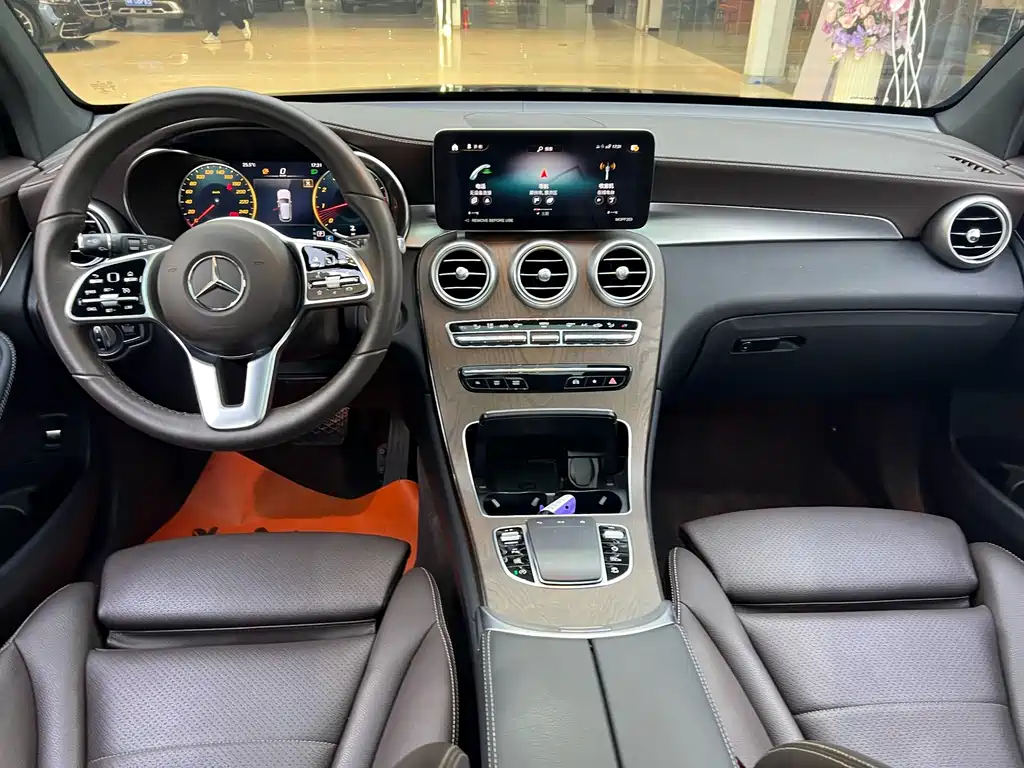 Mercedes-Benz GLC — фото 20
