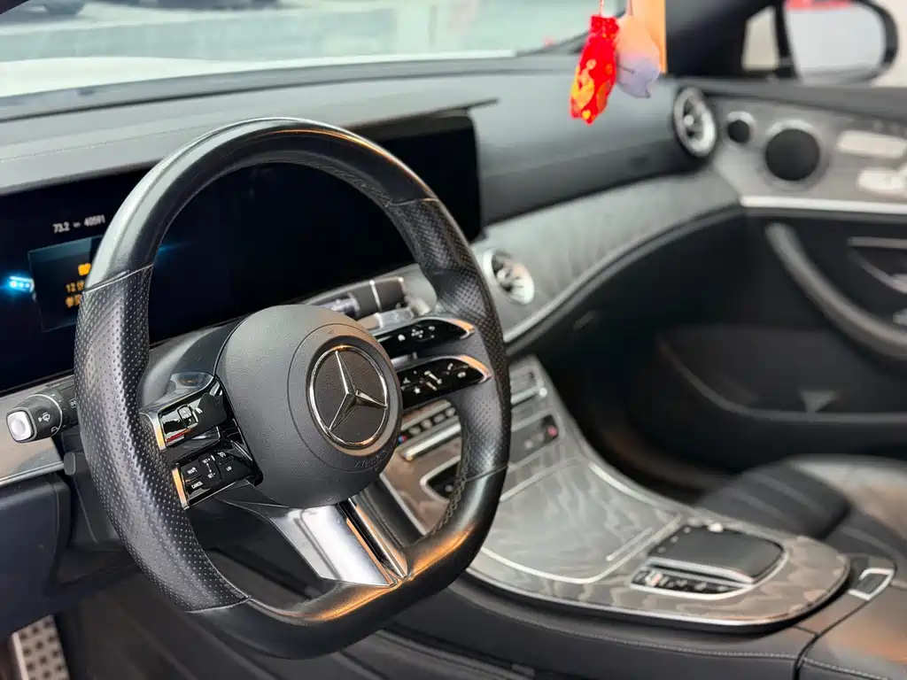 Mercedes-Benz E-Class (Import) — фото 6