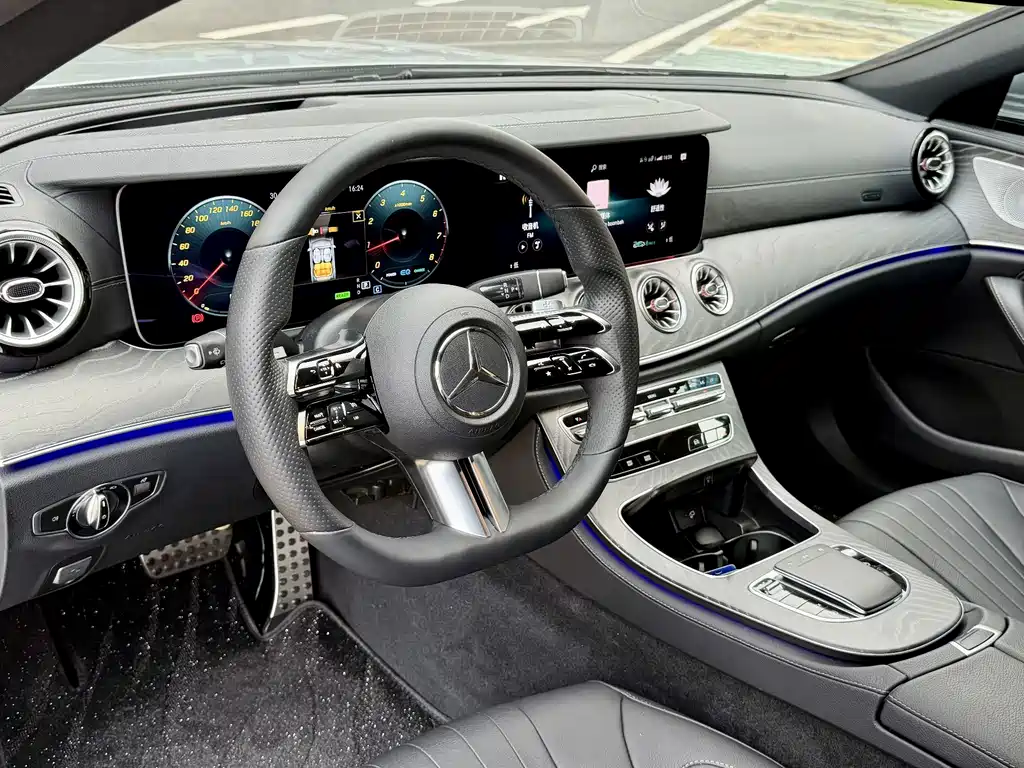 Mercedes-Benz CLS — фото 11
