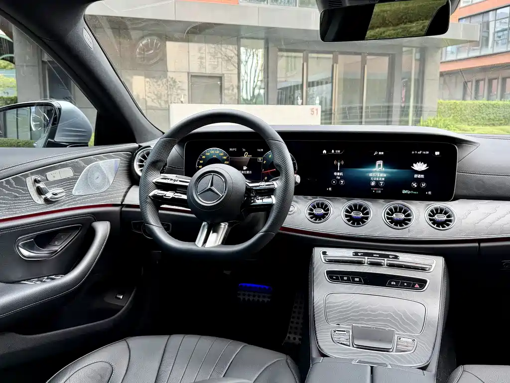 Mercedes-Benz CLS — фото 17