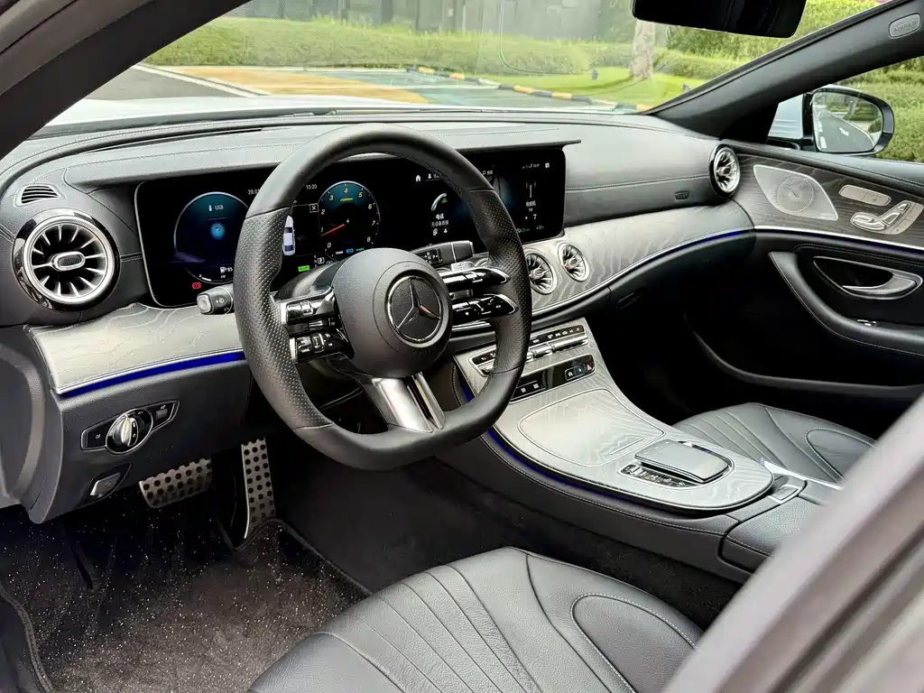 Mercedes-Benz CLS — фото 9