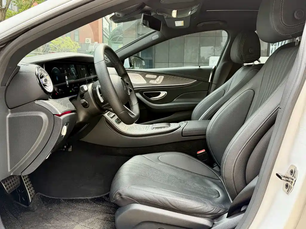 Mercedes-Benz CLS — фото 10