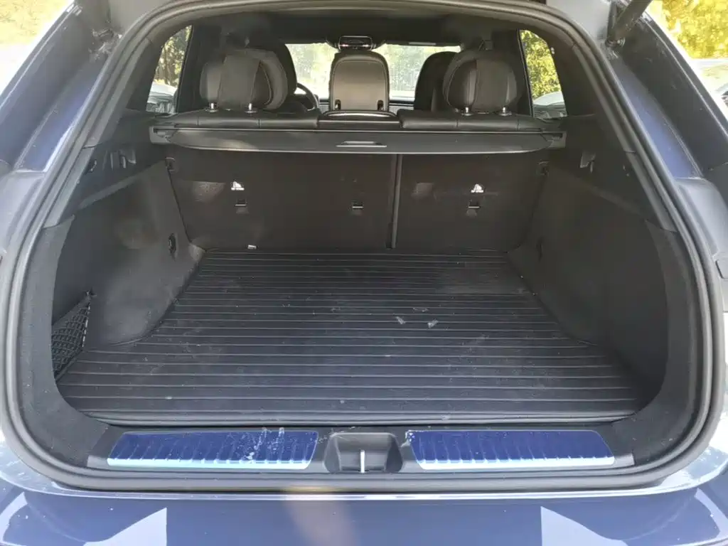 Mercedes-Benz EQE SUV — фото 19